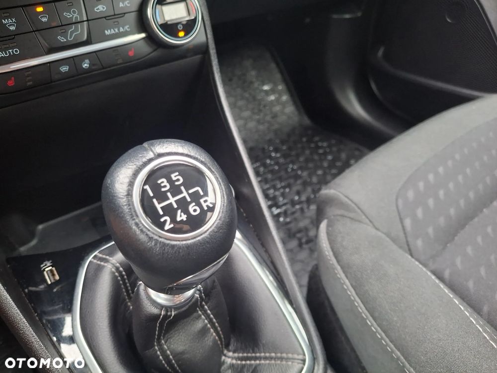 Ford Fiesta 1.0 EcoBoost S&S TITANIUM - 34