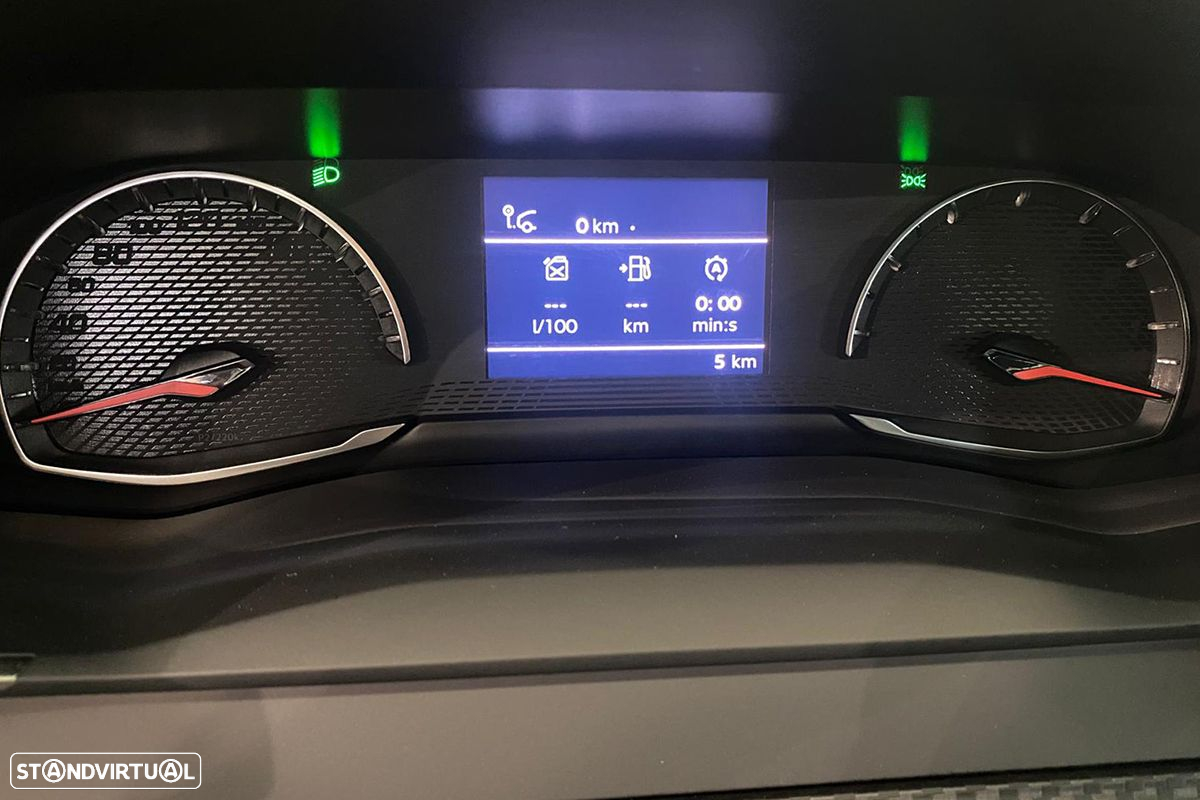 Peugeot 208 1.2 PureTech Active - 10