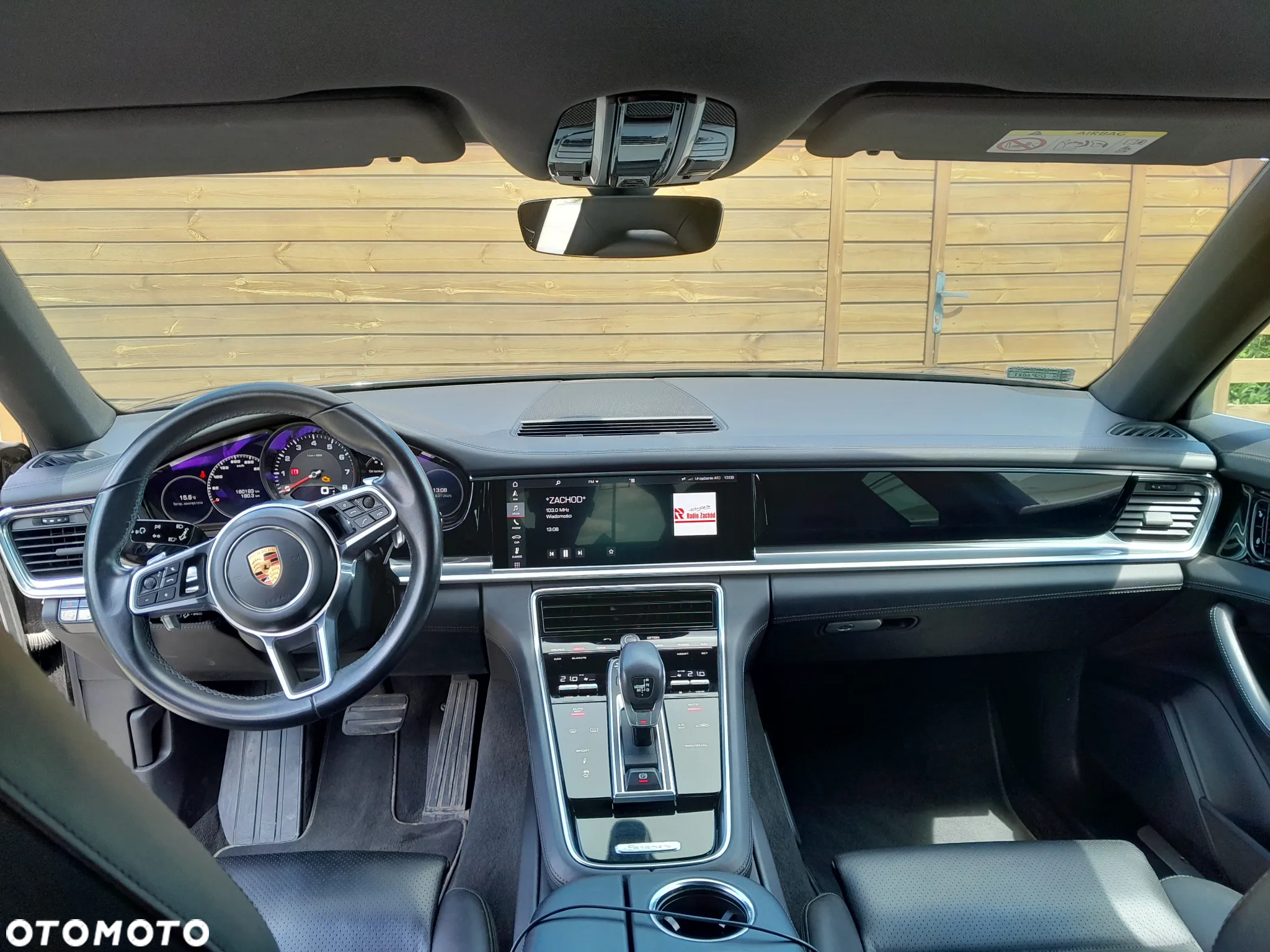Porsche Panamera 4 - 11