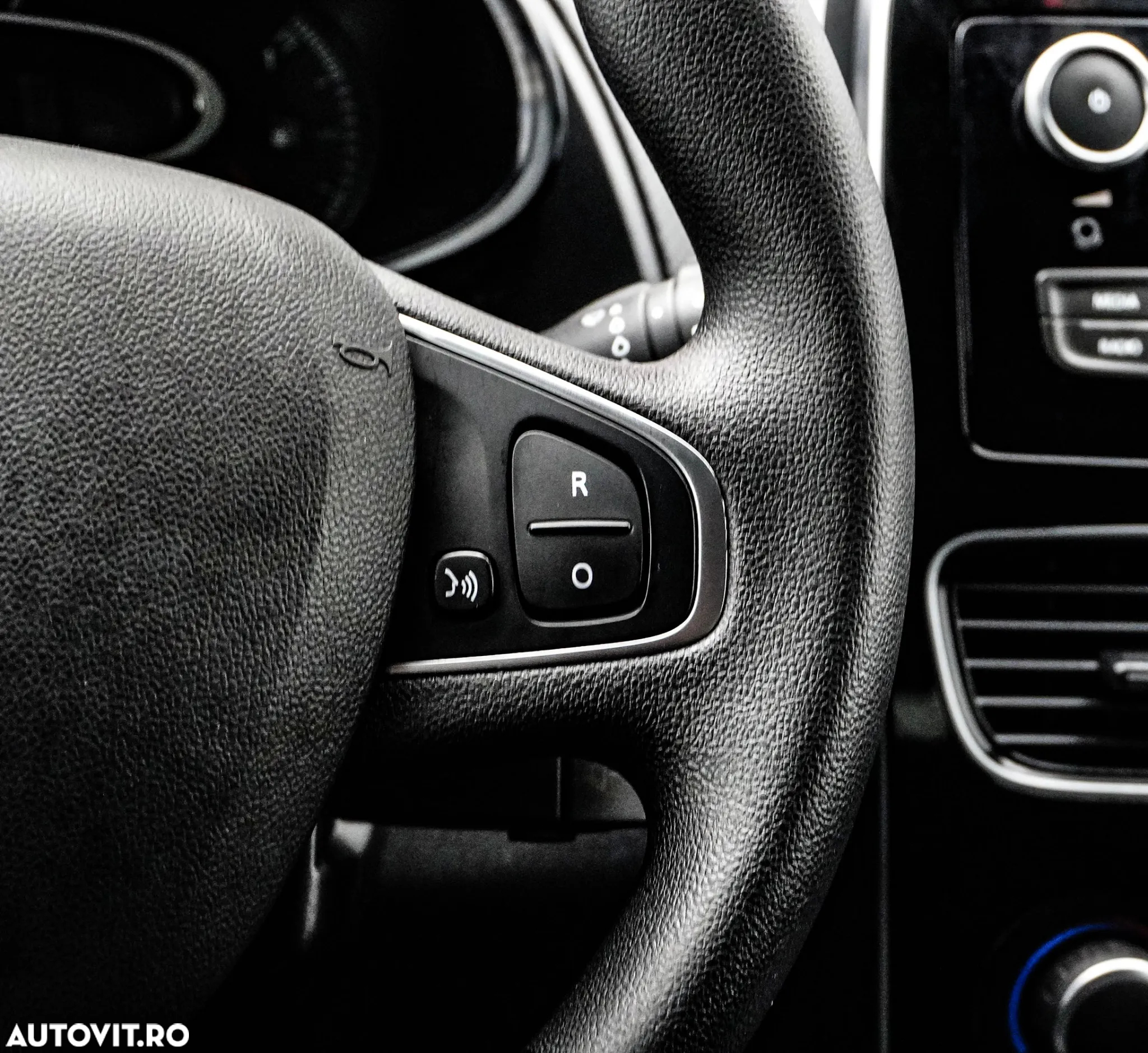 Renault Clio IV 0.9 Energy TCe Intens - 26