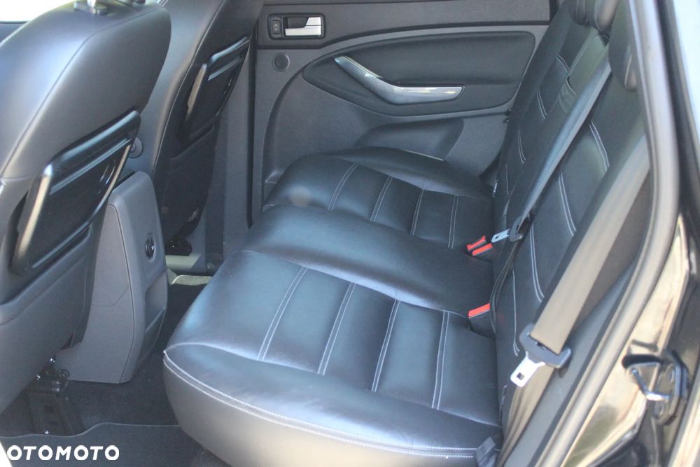 Ford Kuga 2.0 TDCi 2x4 Titanium - 25