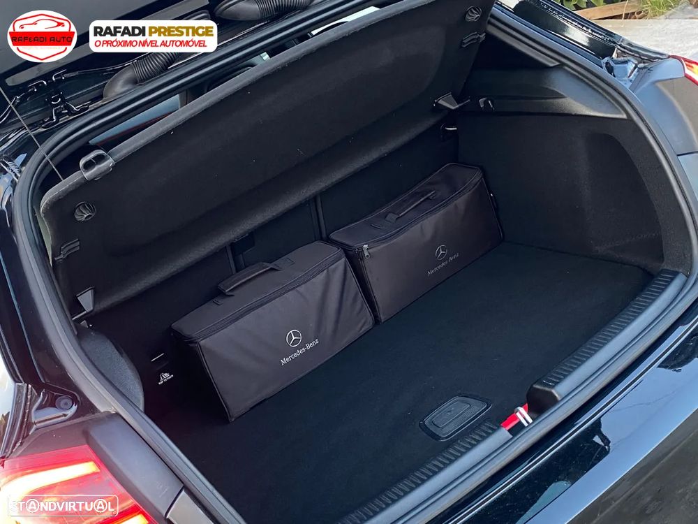 Mercedes-Benz A 250 e 8G-DCT AMG Line - 29