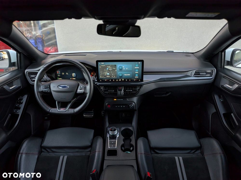 Ford Focus 2.3 EcoBoost ST X - 17