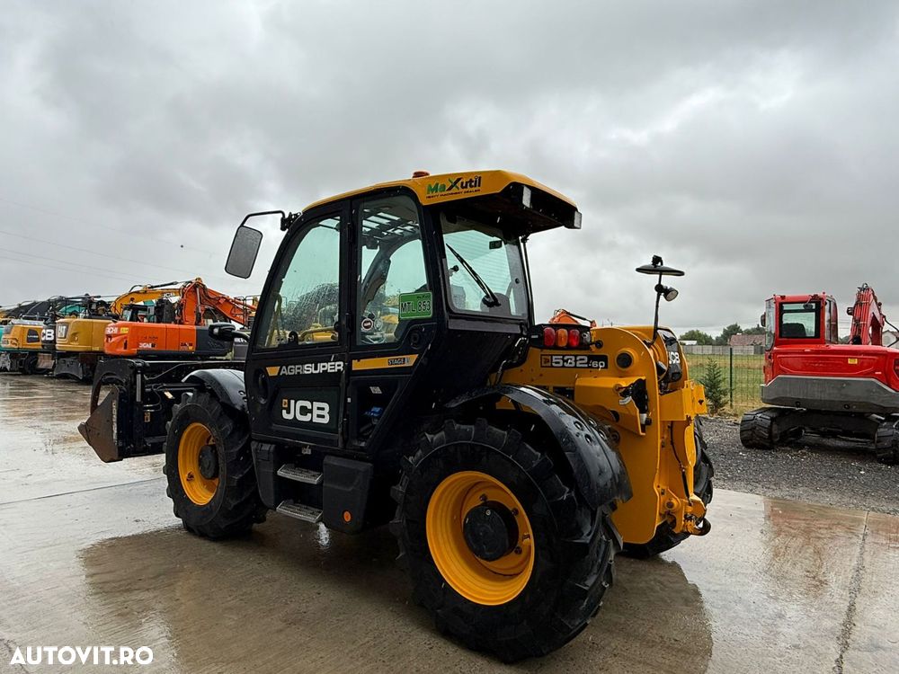 JCB 532-60 AgriSuper Chariot Telescopic - 11