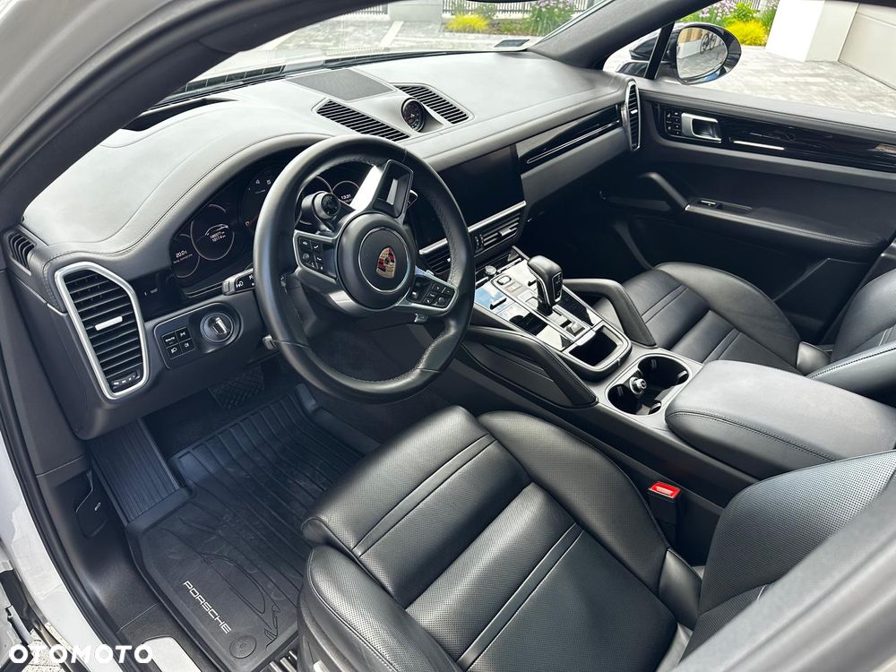 Porsche Cayenne Standard - 13