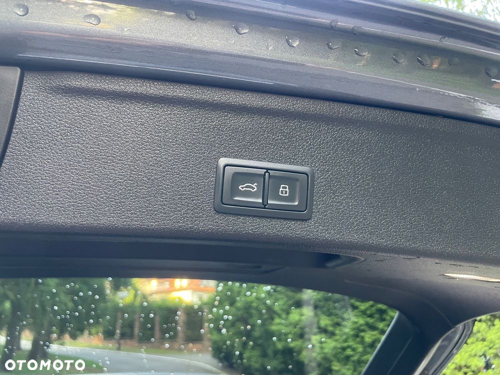 Audi A4 Avant 2.0 TDI S tronic quattro sport - 17