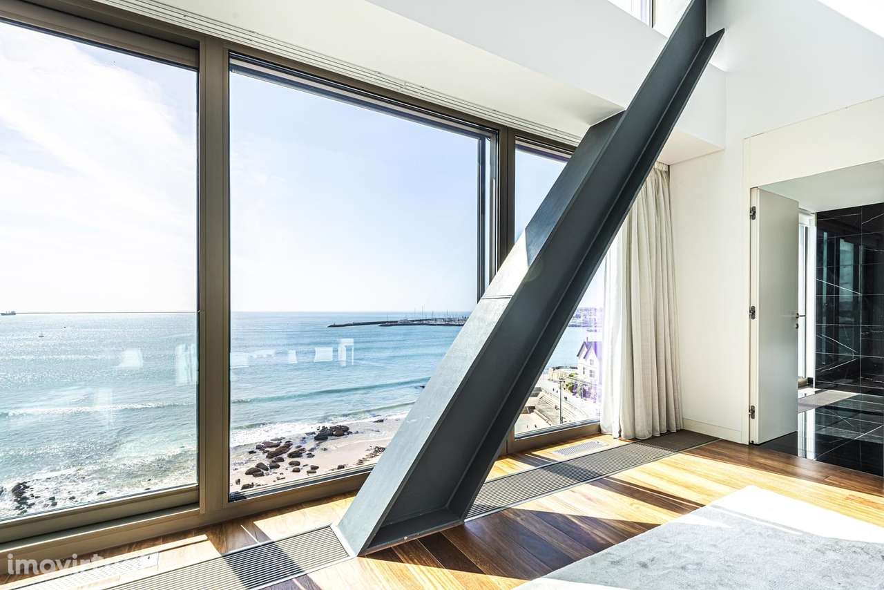 Duplex T3 em primeira linha mar, condomínio de luxo em Cascais - Grande imagem: 3/37