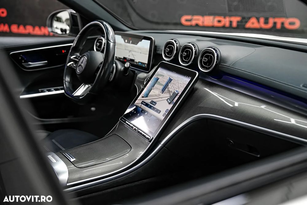 Mercedes-Benz C - 12