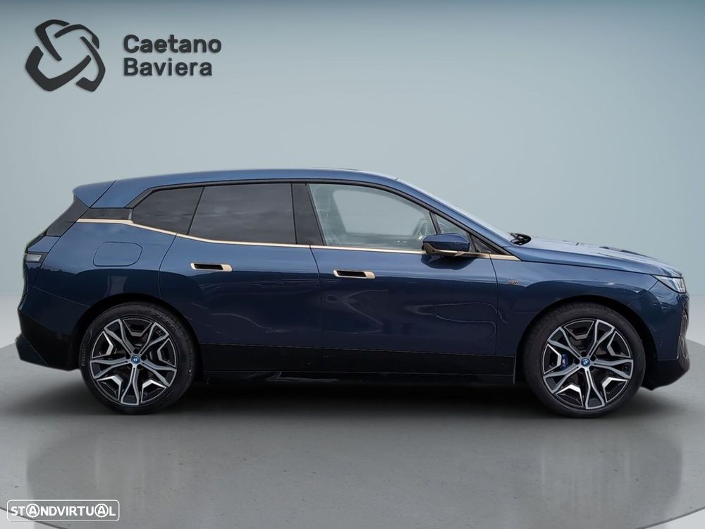 BMW iX M60 - 9