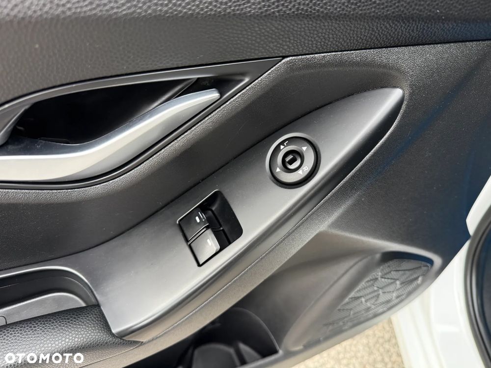 Hyundai ix20 1.4 Comfort - 20