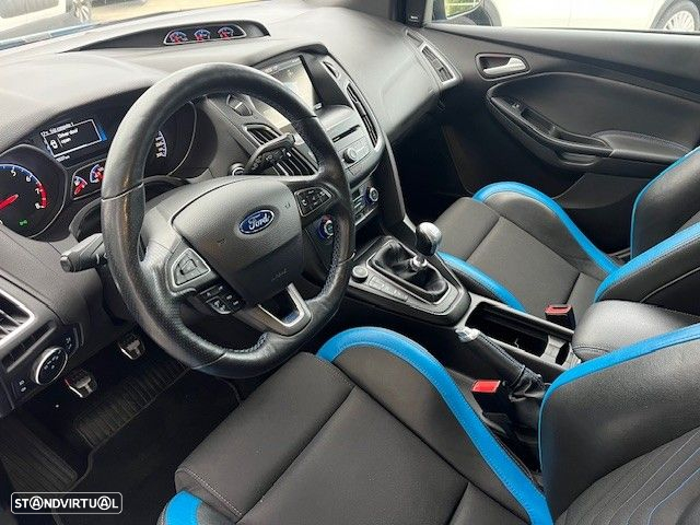 Ford Focus 2.3 EcoBoost S&S 4WD RS Blue & Black - 11