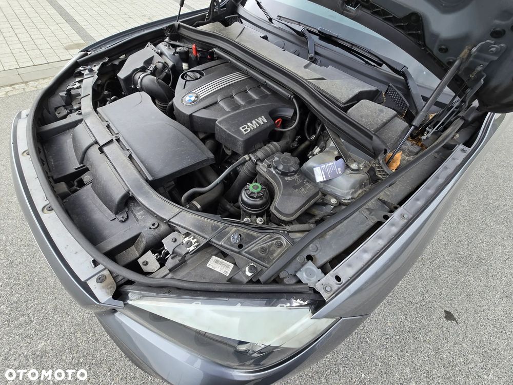 BMW X1 sDrive18d xLine - 17