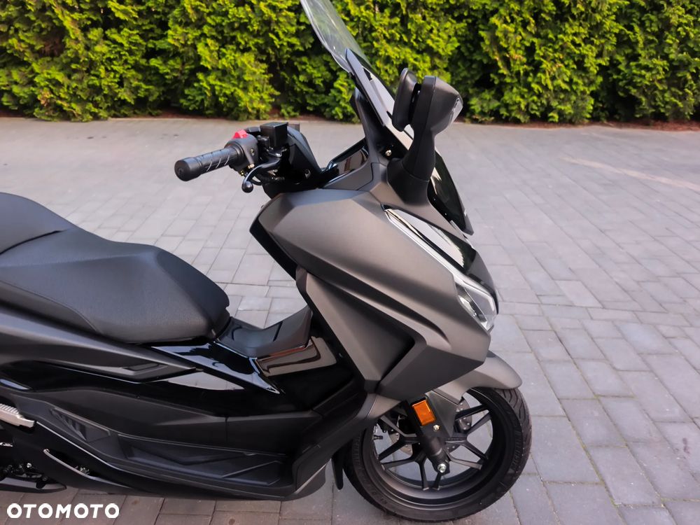 Honda NSS - 11