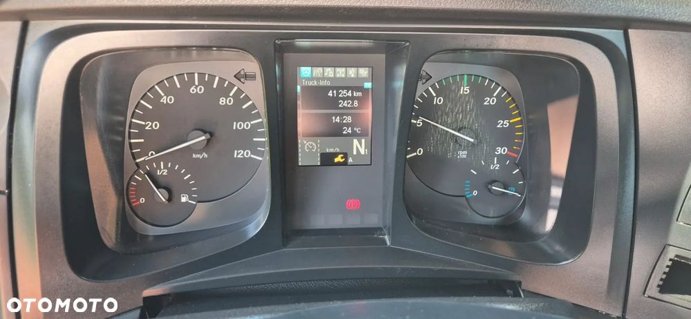 Mercedes-Benz AROCS 1827///* 2018///* PRZEB 41 TYŚ///* HDS///* WYWROTKA///* ROTATOR///* 18000KG///* ŁYŻKA///* STAN JAK NOWY - 26