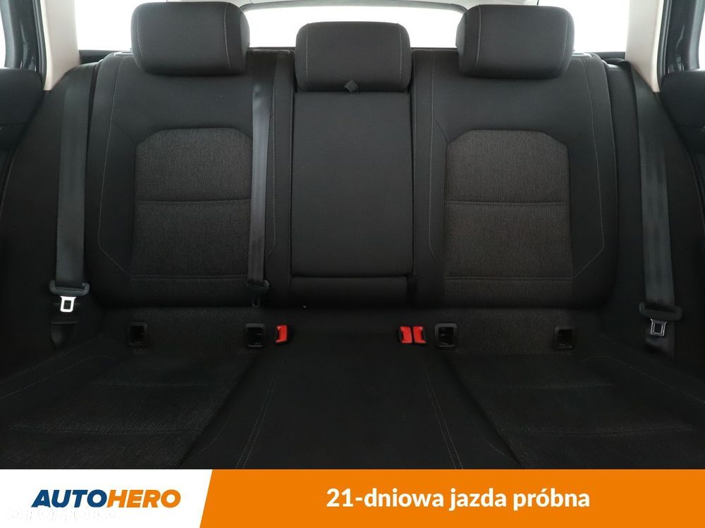 Volkswagen Passat 1.4 TSI BMT ACT Comfortline - 16