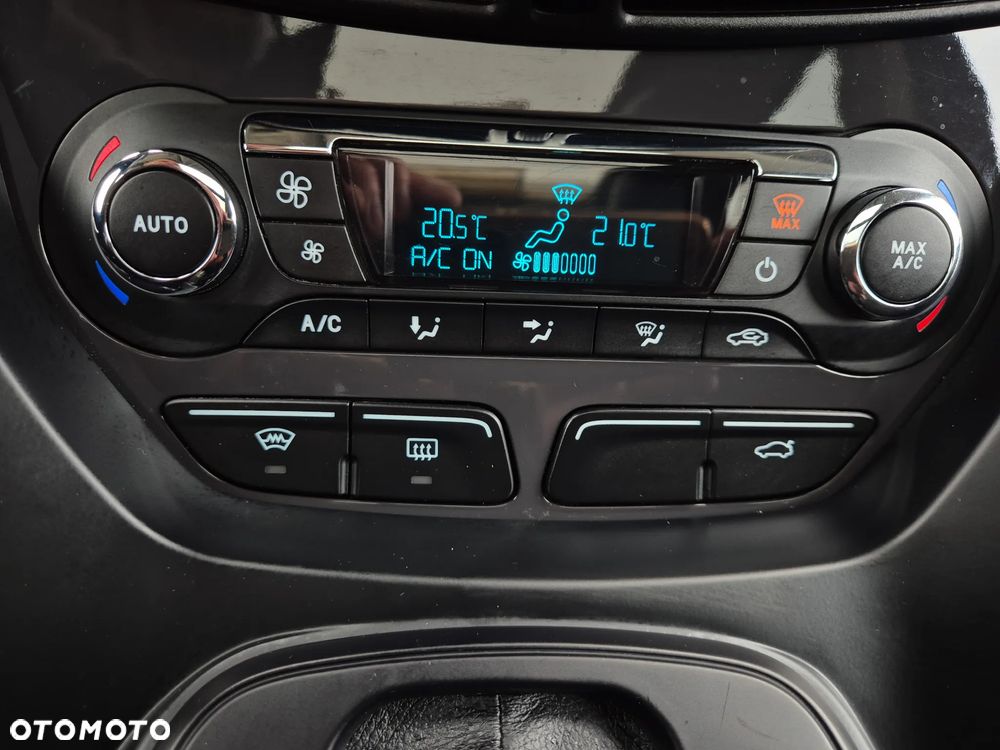 Ford Kuga 2.0 TDCi 4WD Titanium Plus - 11