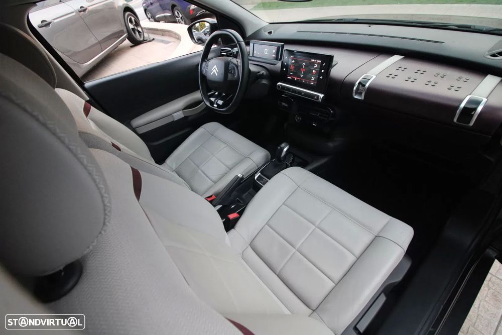 Citroën C4 Cactus 1.2 PureTech Shine EAT6 - 25