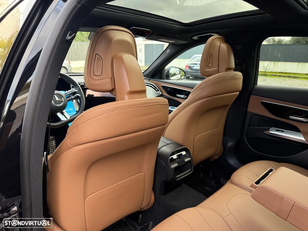 Mercedes-Benz E 300 Standard - 30