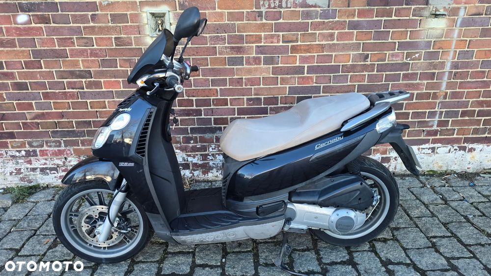 Piaggio Carnaby - 1