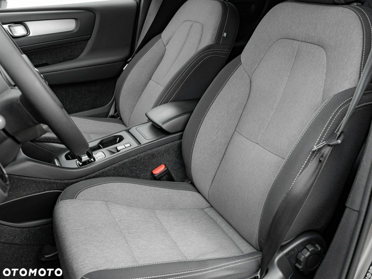 Volvo XC 40 T3 Momentum Pro - 15