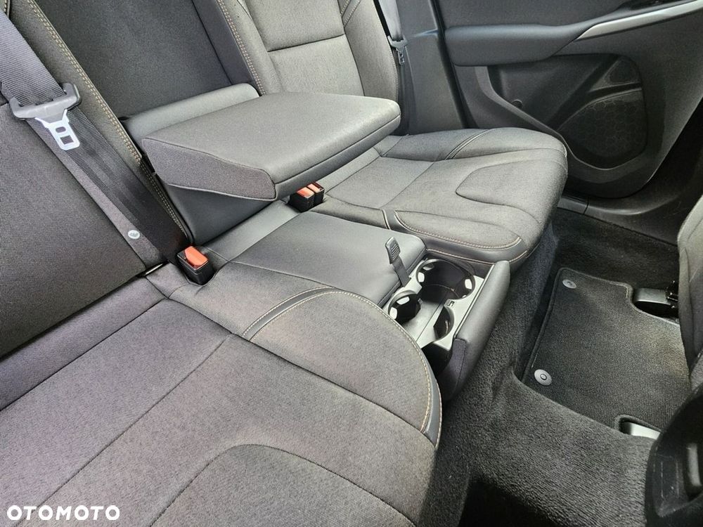 Volvo V40 D2 Geartronic Momentum - 19