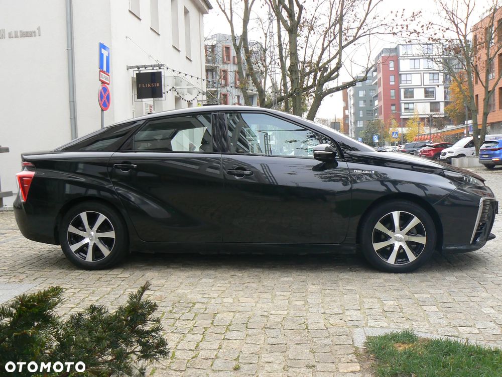 Toyota Mirai Standard - 5