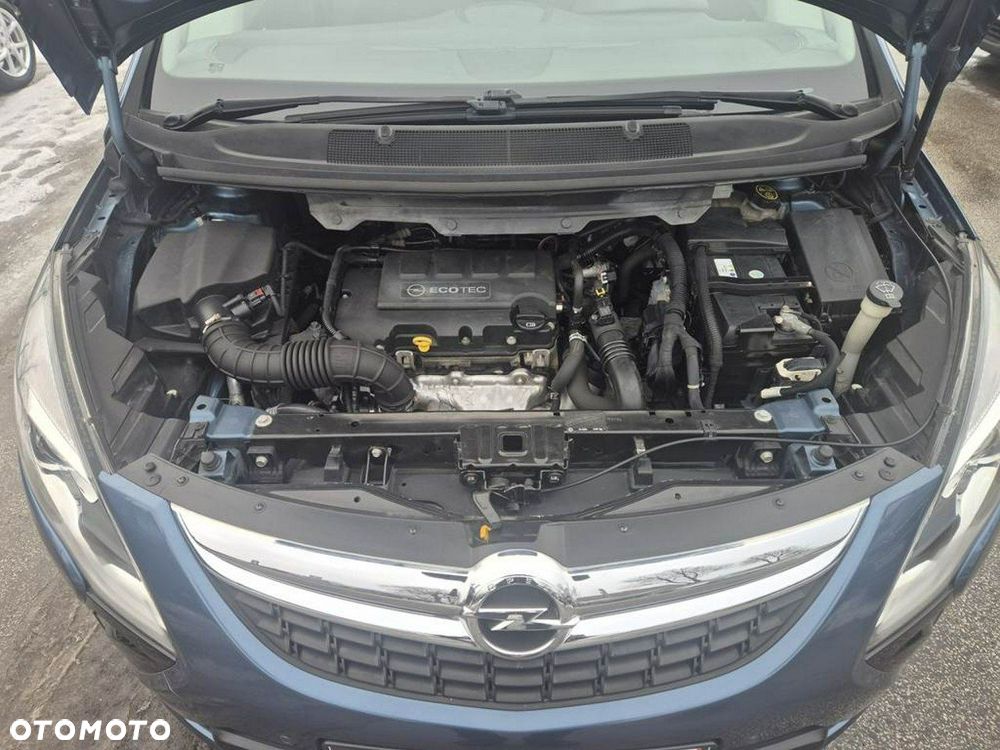 Opel Zafira - 39