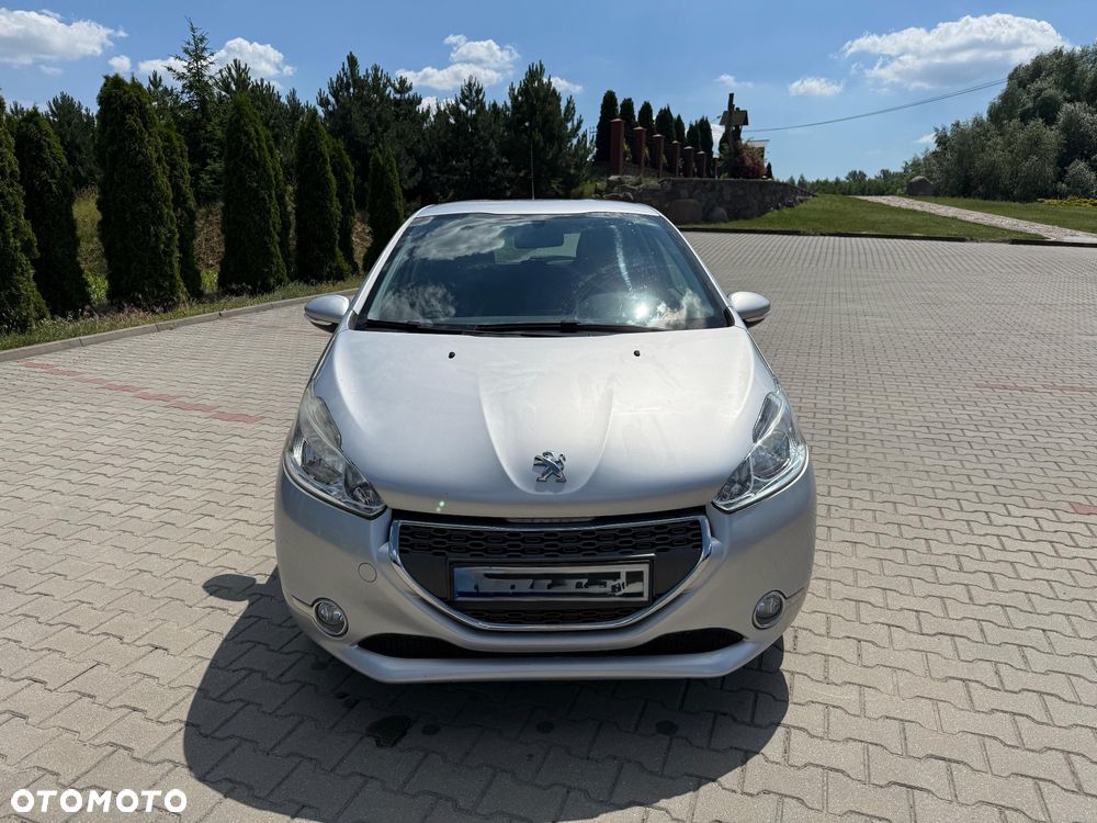 Peugeot 208 - 3