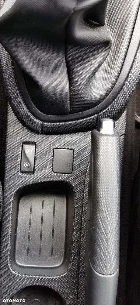 Renault Clio 1.2 16V 75 Experience - 12