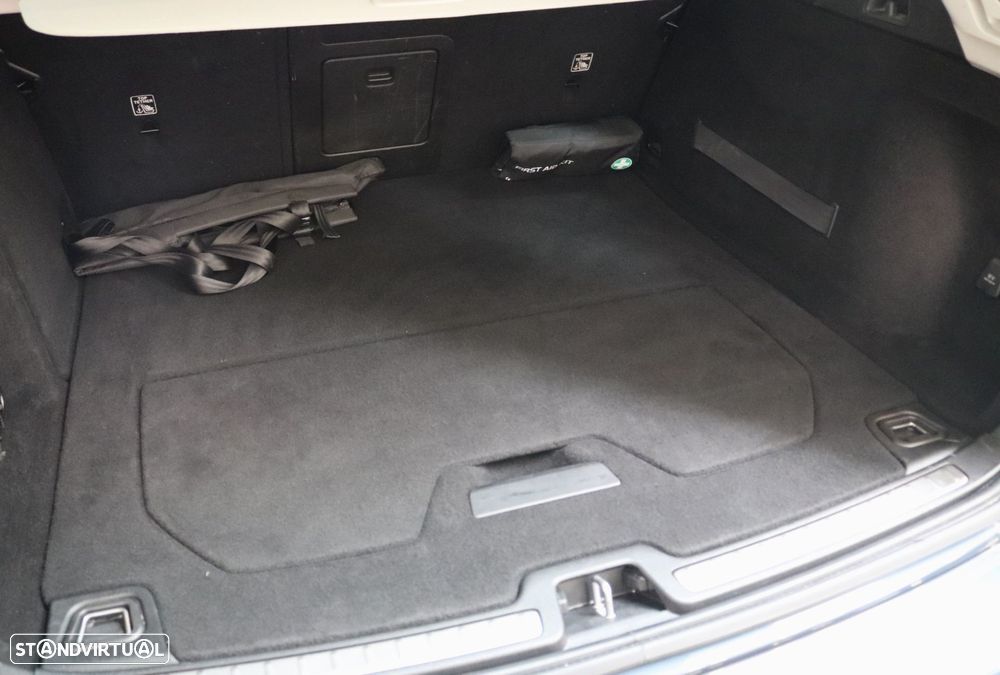 Volvo V60 2.0 T8 AWD TE Inscription - 40