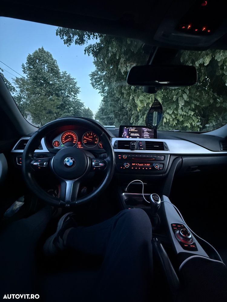 BMW Seria 3 320d xDrive - 5