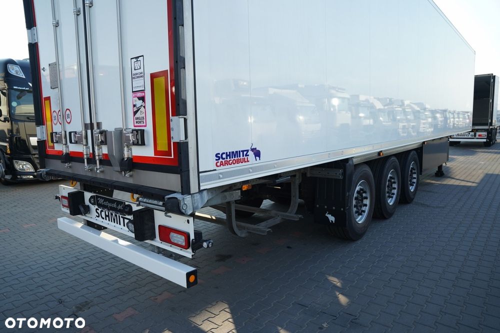 Schmitz Cargobull / CHŁODNIA / THERMO KING SLXi 300 / DOPPELSTOCK / KOSZ NA PALETY - 13