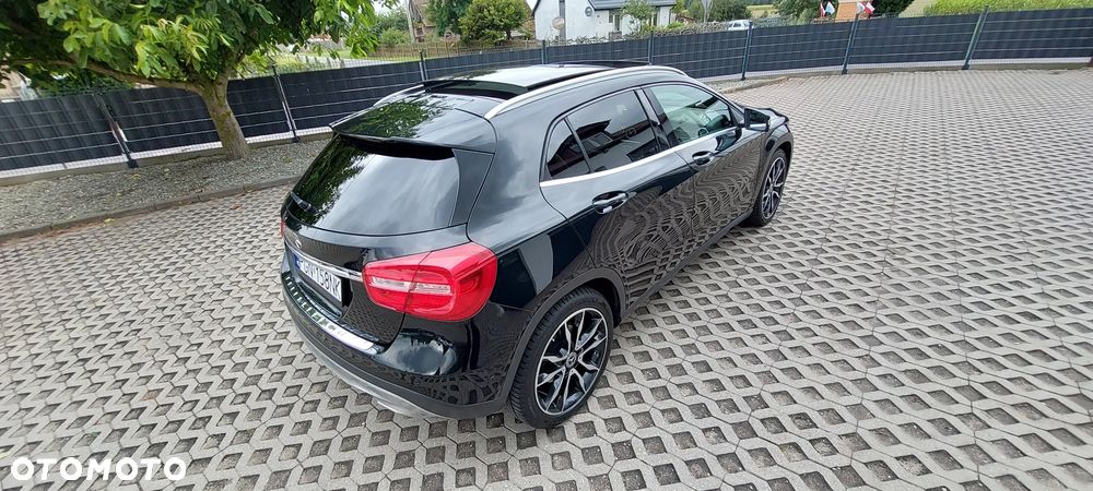 Mercedes-Benz GLA - 26