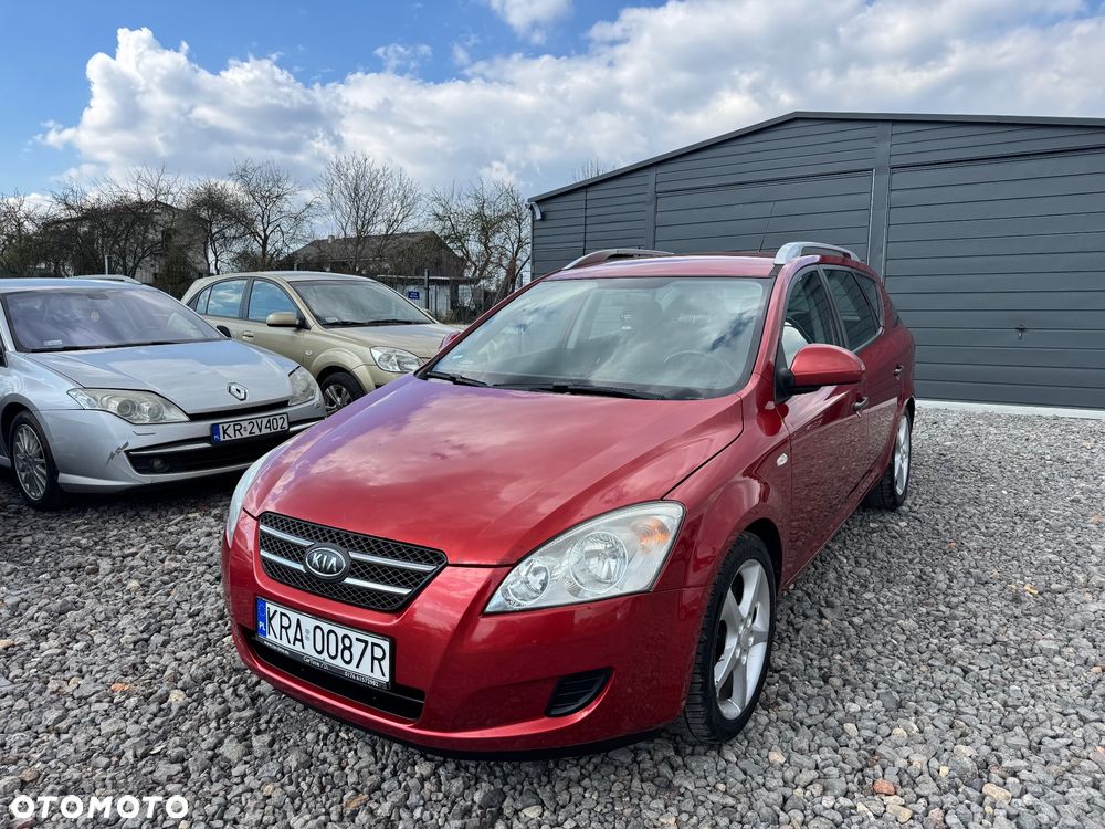 Kia Ceed 1.4 Comfort + - 1