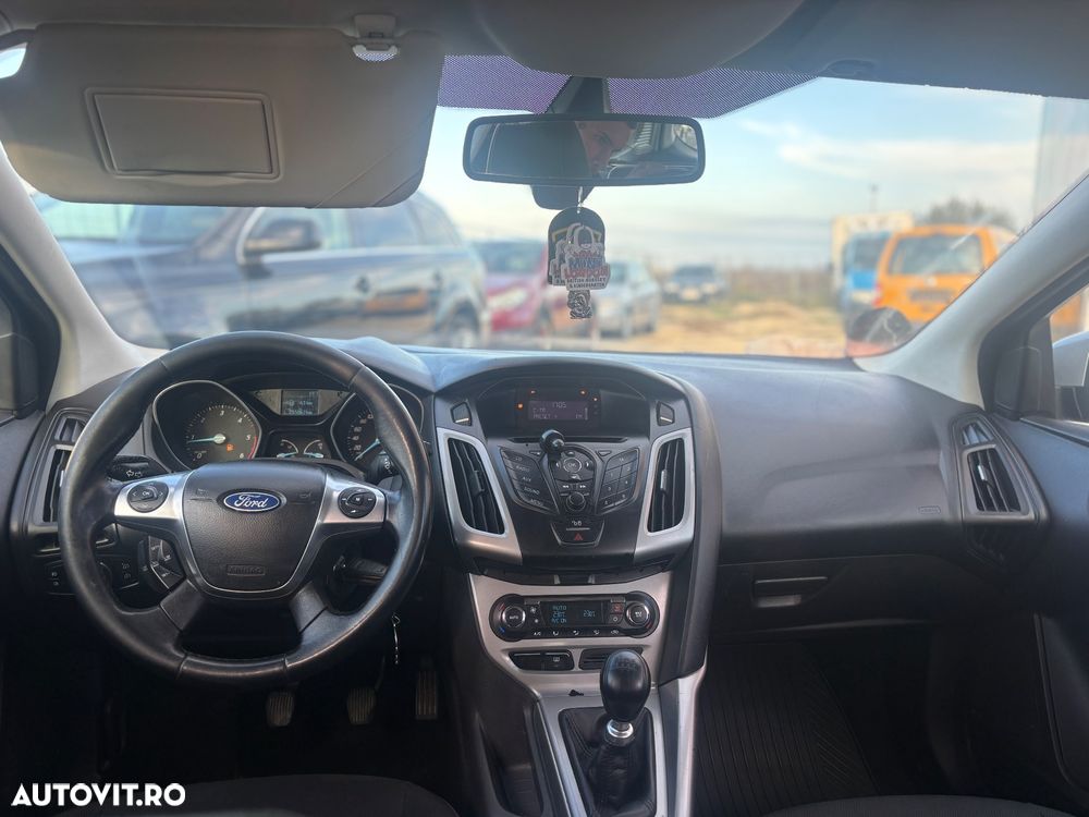 Ford Focus 1.6 TDCI DPF Titanium - 3