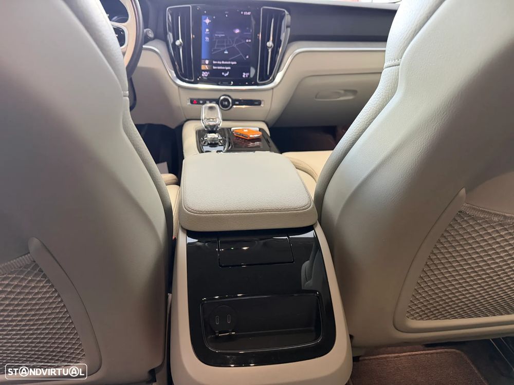 Volvo V60 2.0 T6 AWD TE Inscription - 31