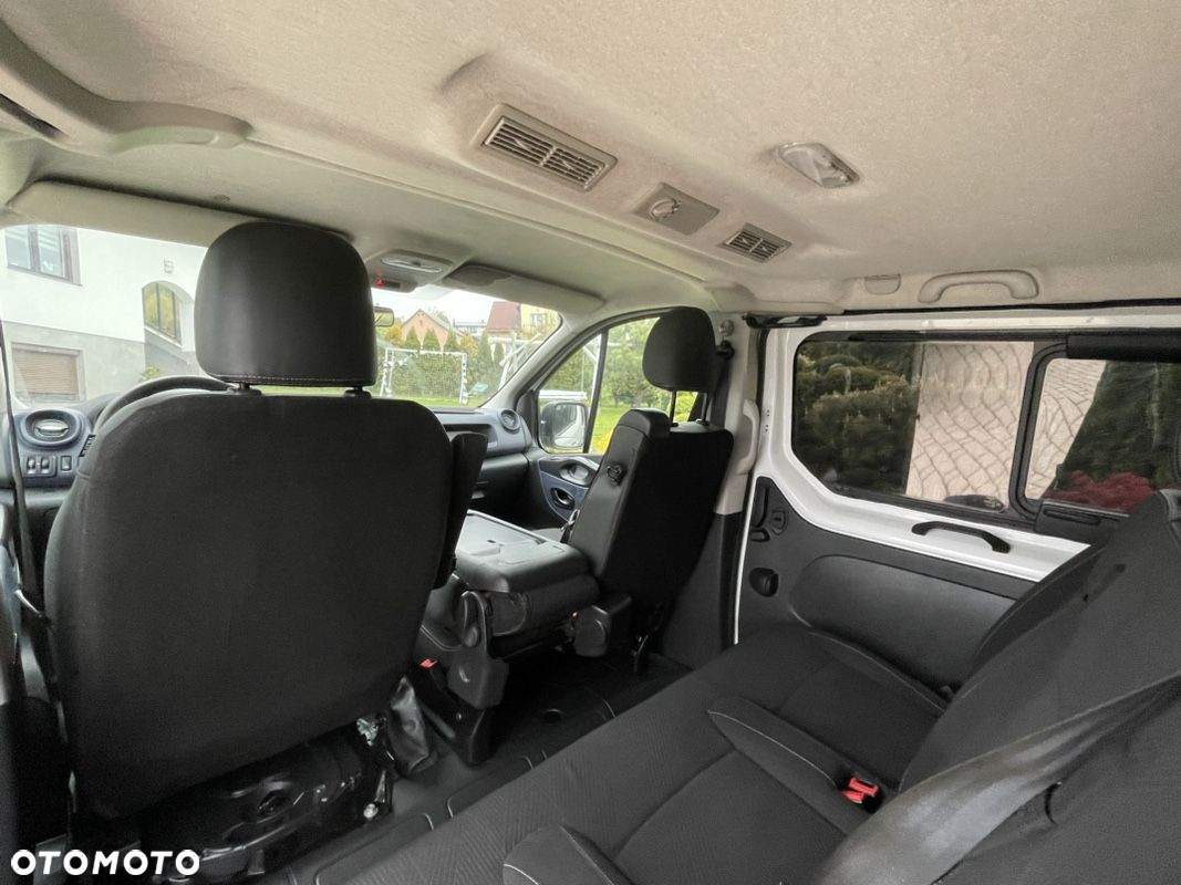 Opel Vivaro - 11