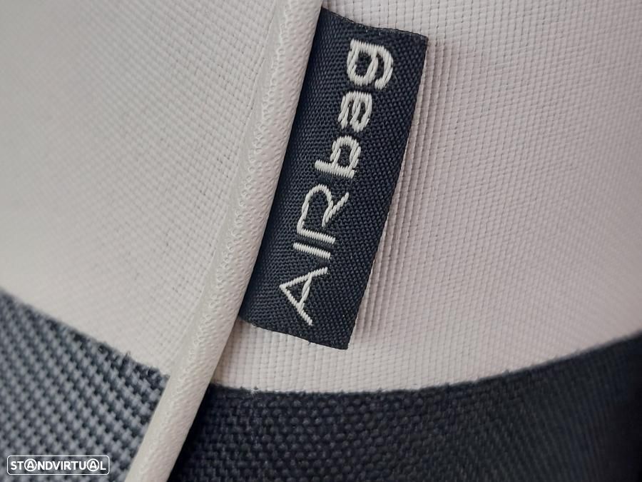 Fiat 500 1.0 Hybrid Lounge - 37