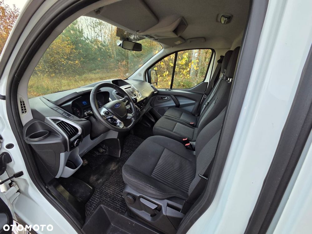 Ford Transit Custom - 13