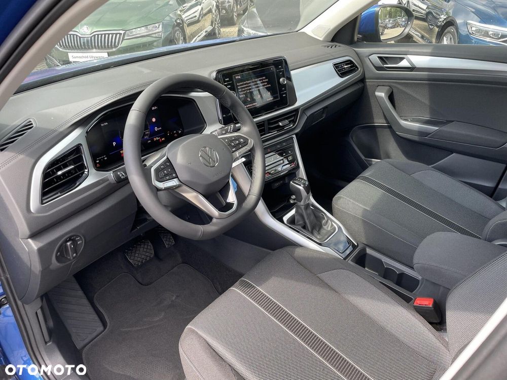 Volkswagen T-Roc - 11