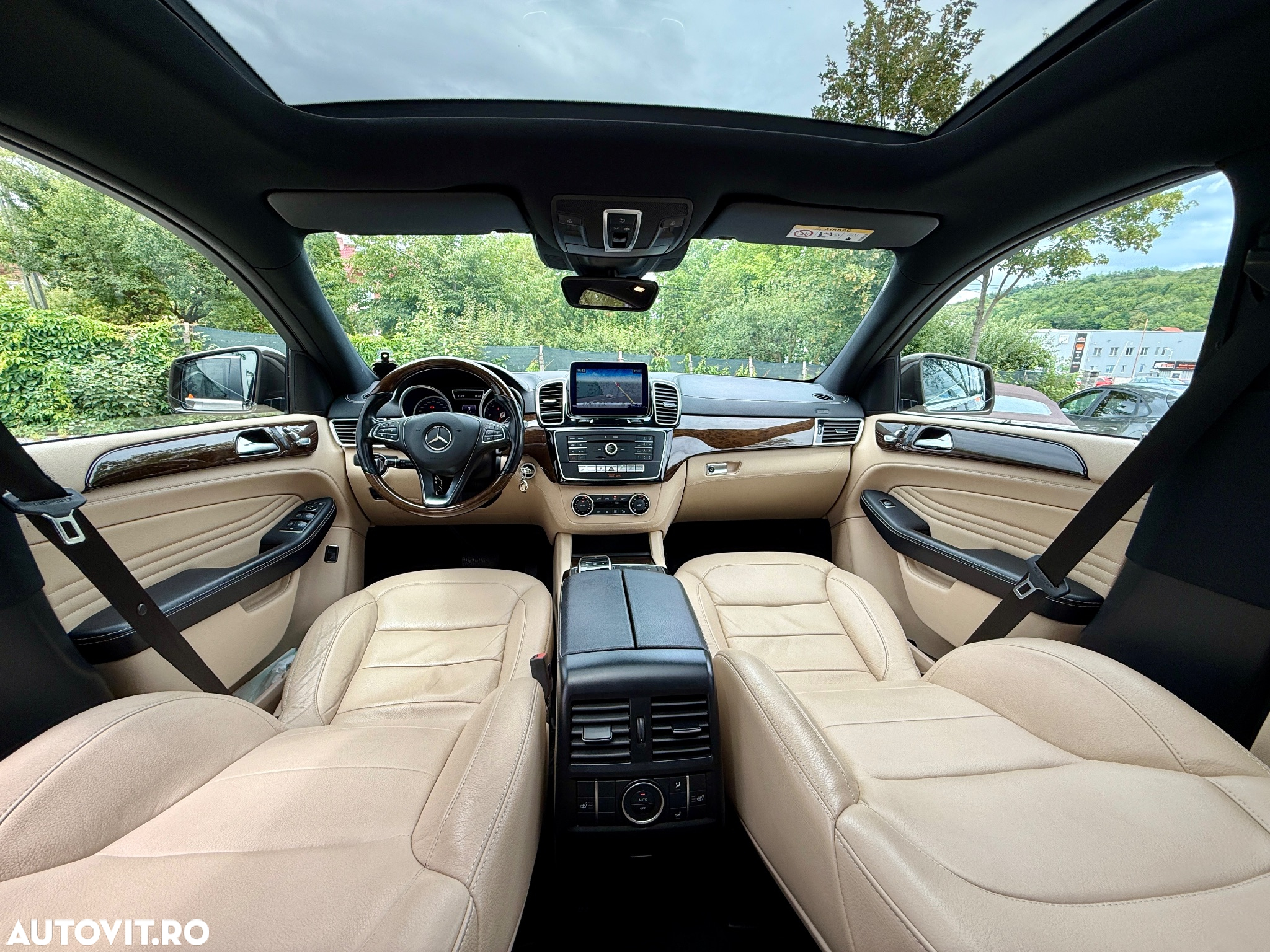 Mercedes-Benz GLE 350 d 4Matic 9G-TRONIC AMG Line - 31