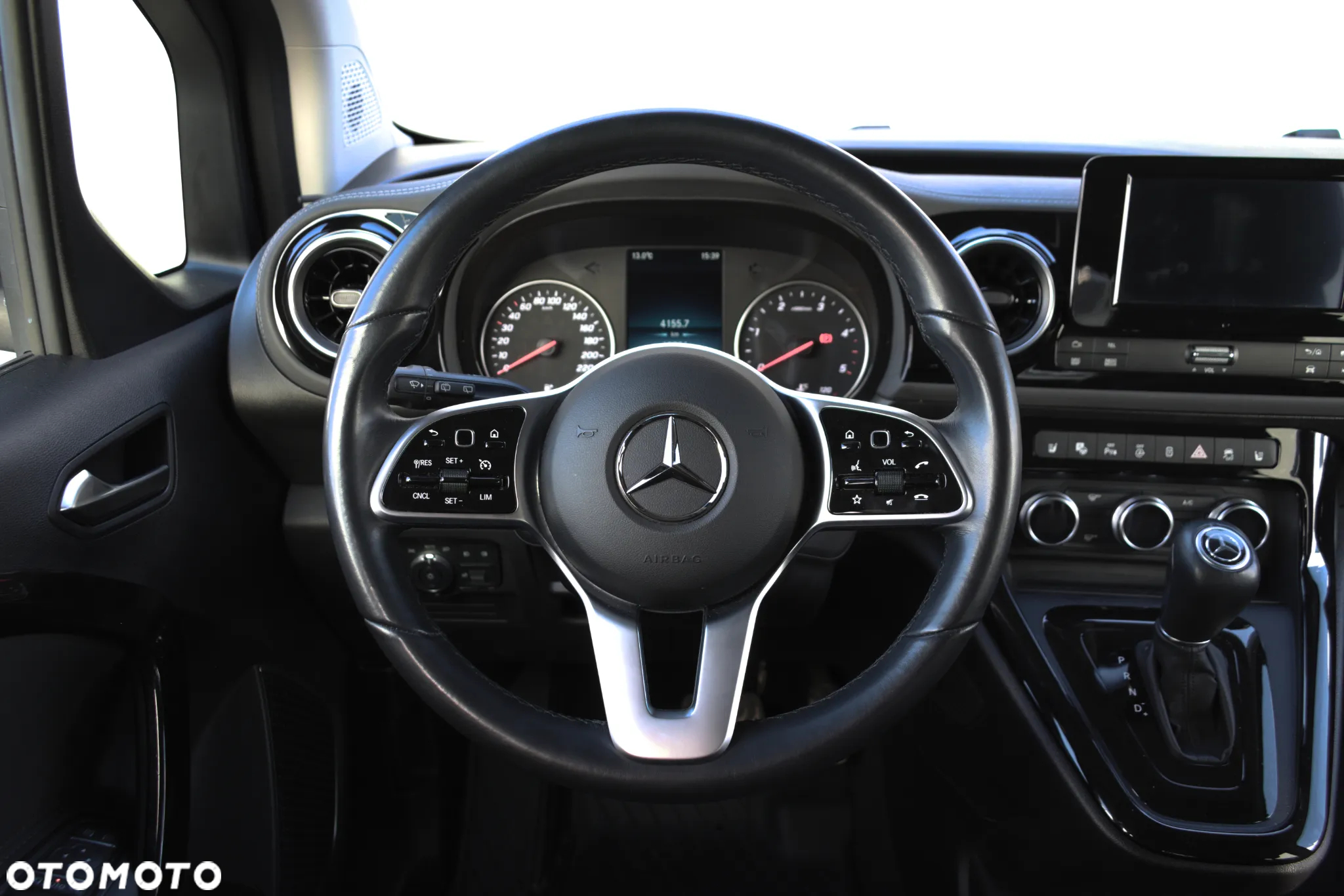 Mercedes-Benz Klasa T 180 d Automatik Progressive - 14