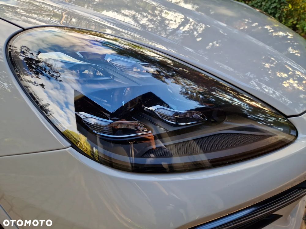 Porsche Cayenne S Platinum Edition - 7