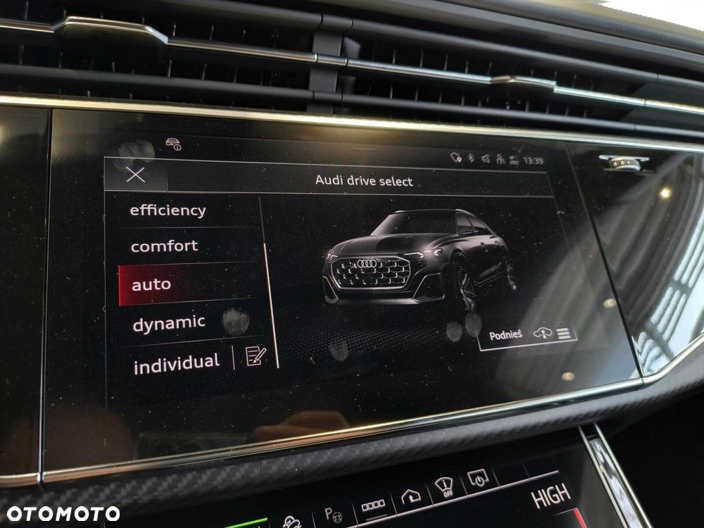 Audi Q8 - 17