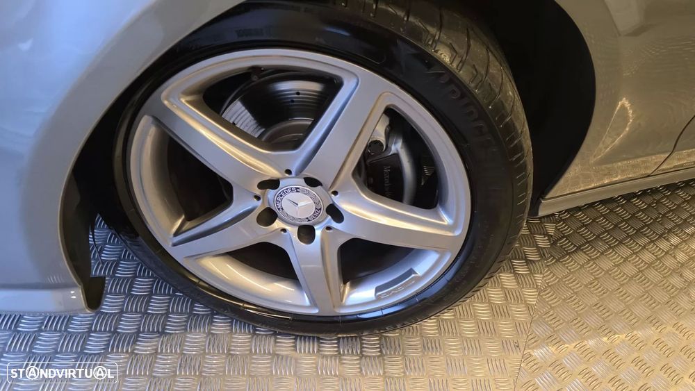 Mercedes-Benz CLS 250 CDi BlueEfficiency Shooting Brake - 30