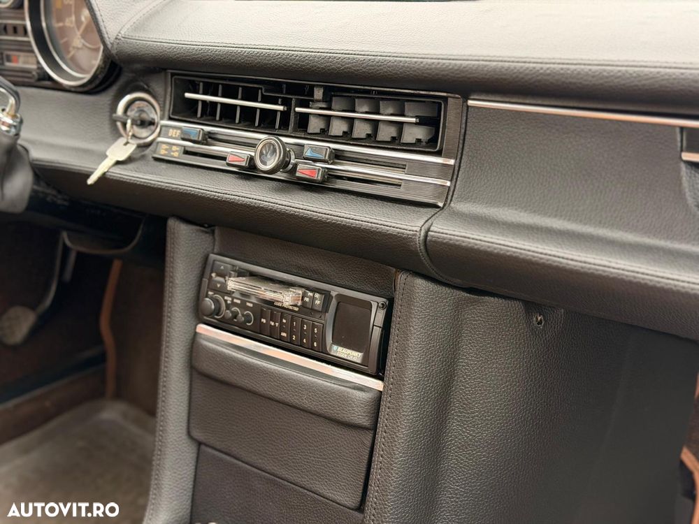 Mercedes-Benz W115 - 20