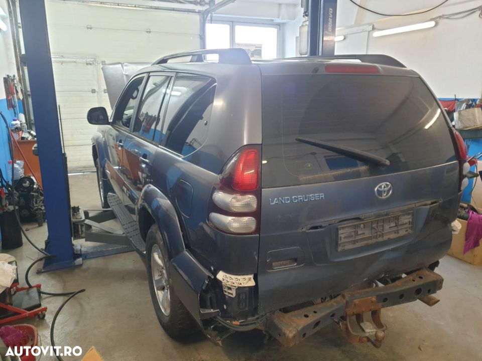 Toyota Land Cruiser J120 capota motor haion orice se vede in poze - 2