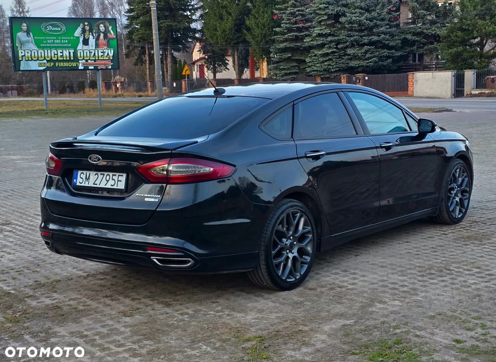 Ford Fusion - 12