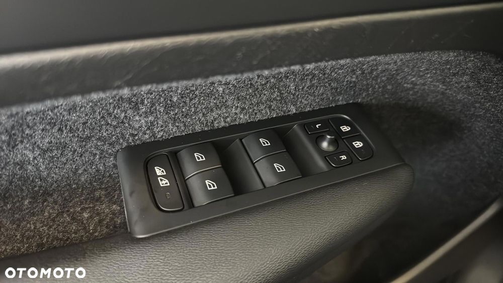 Volvo XC 40 T5 Plug-In Hybrid Plus Bright - 32