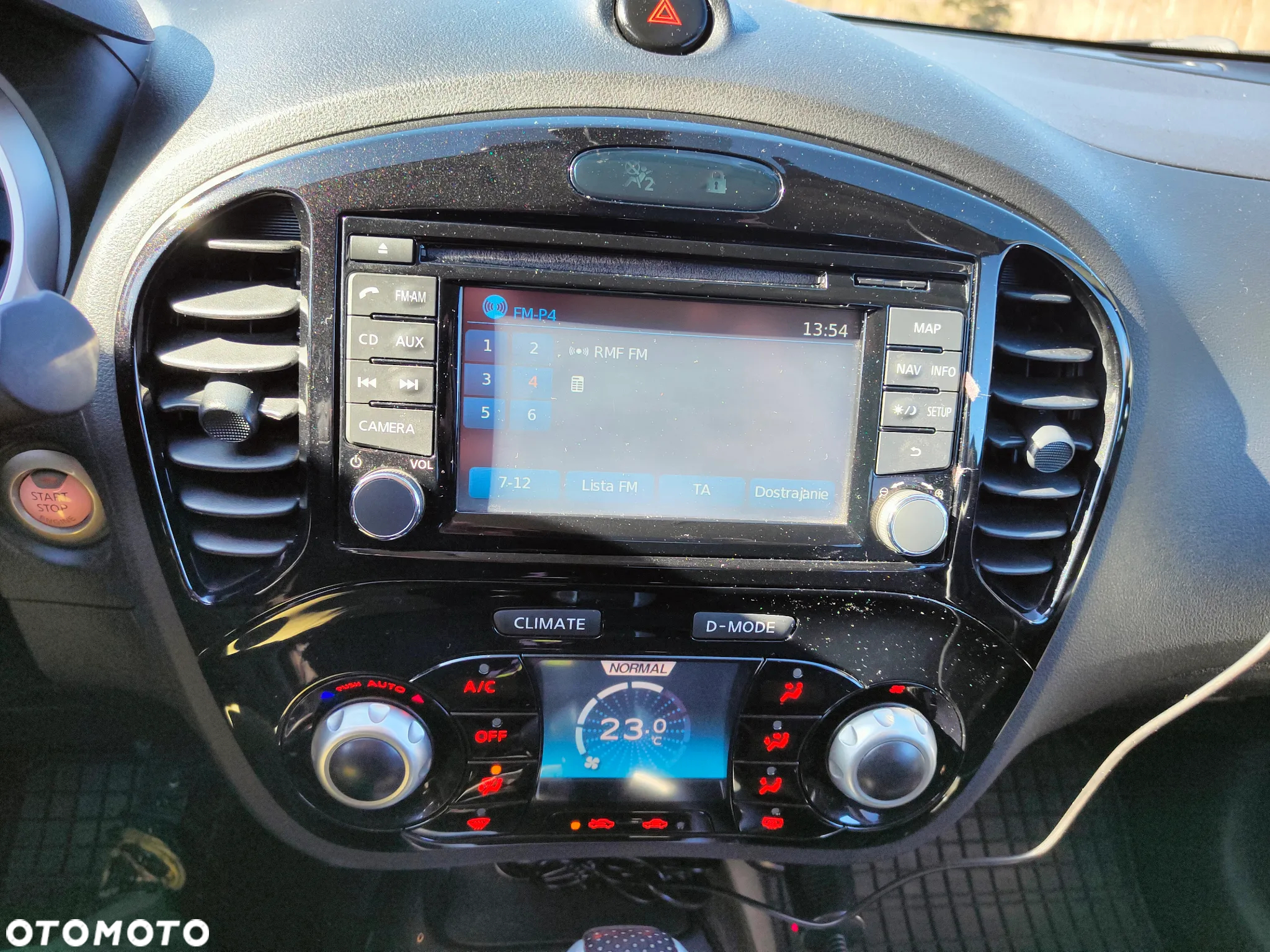 Nissan Juke 1.6 T Tekna 4x4 - 14